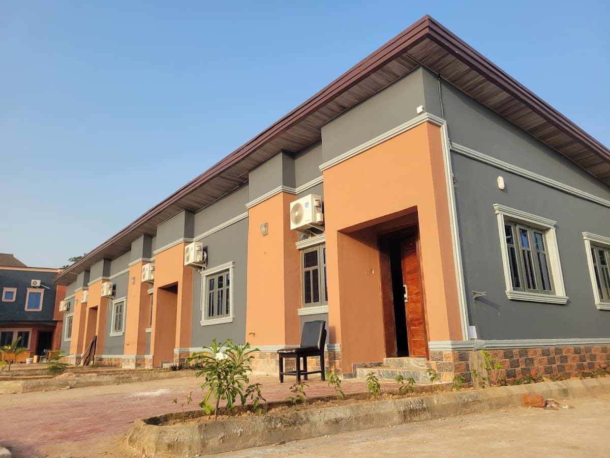 Hobbys Luxury Apartments & Lounge