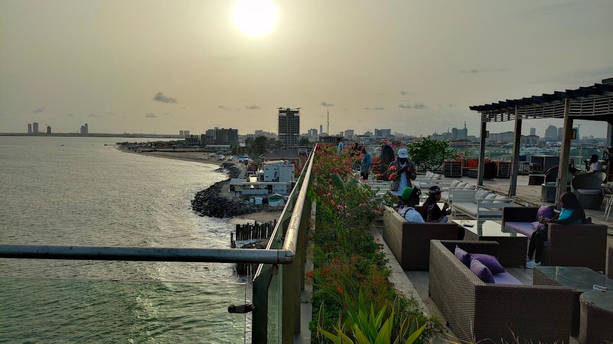 The View Rooftop Lounge