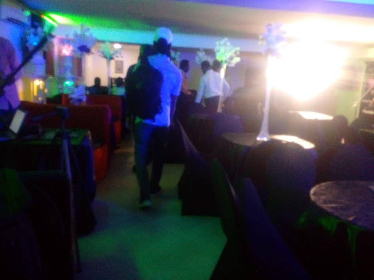 Unknot Your Tie Comedy Club