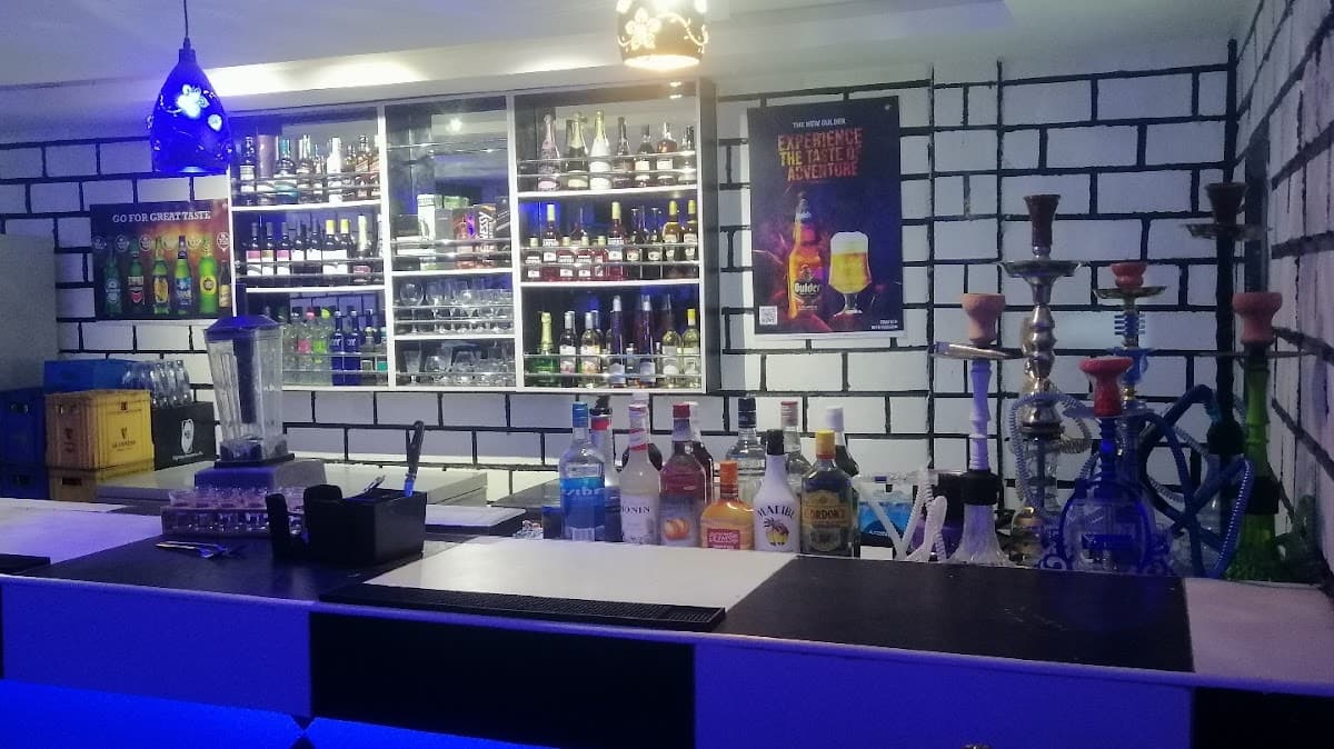 Checkers Lounge & pub