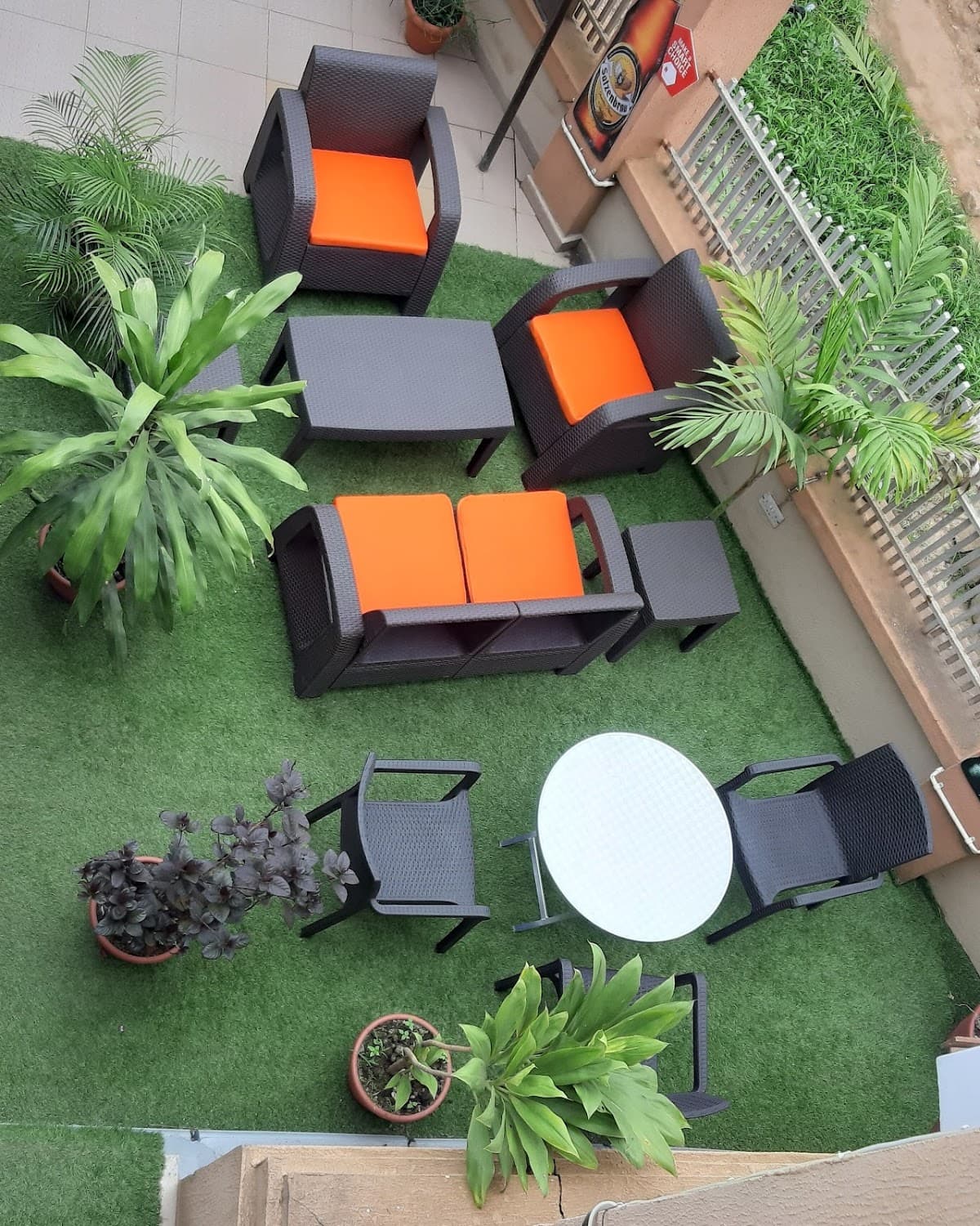 Greol Lounge and Bar