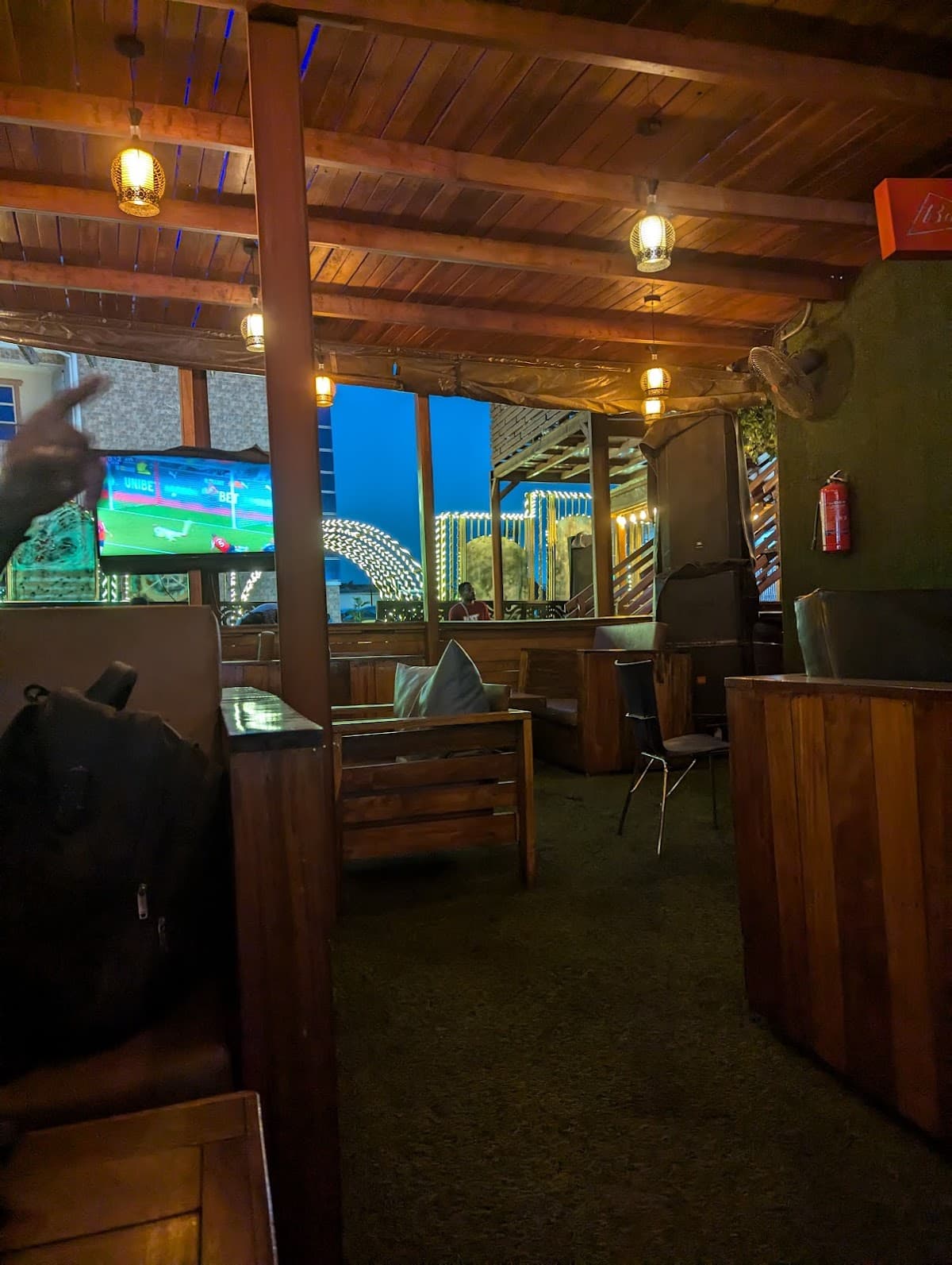 BOLLADS RESTAURANT & LOUNGE