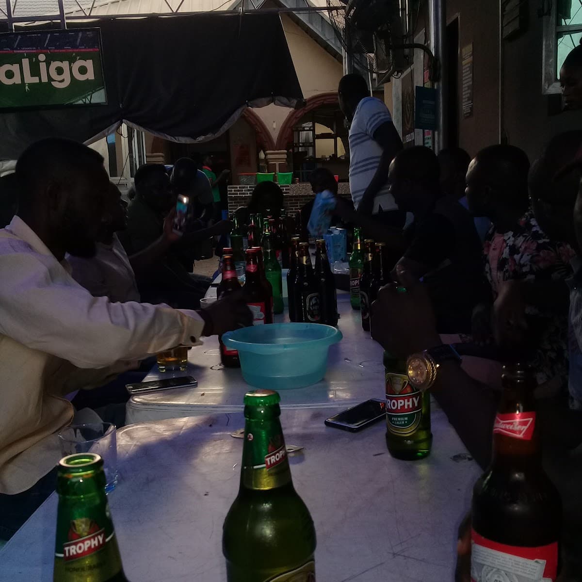 Revolution Club & Hotel