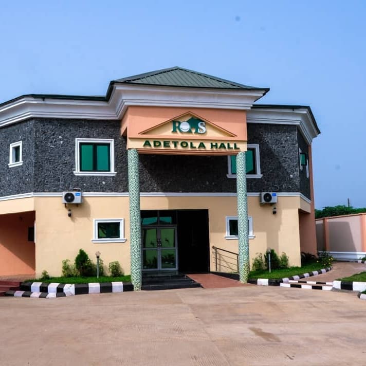 Rolak Hotel and Suites