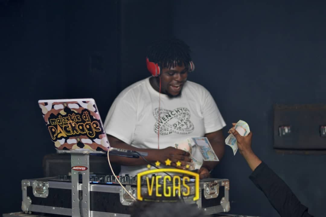 VEGAS NITE CLUB.RESTUARANT.LOUNGE