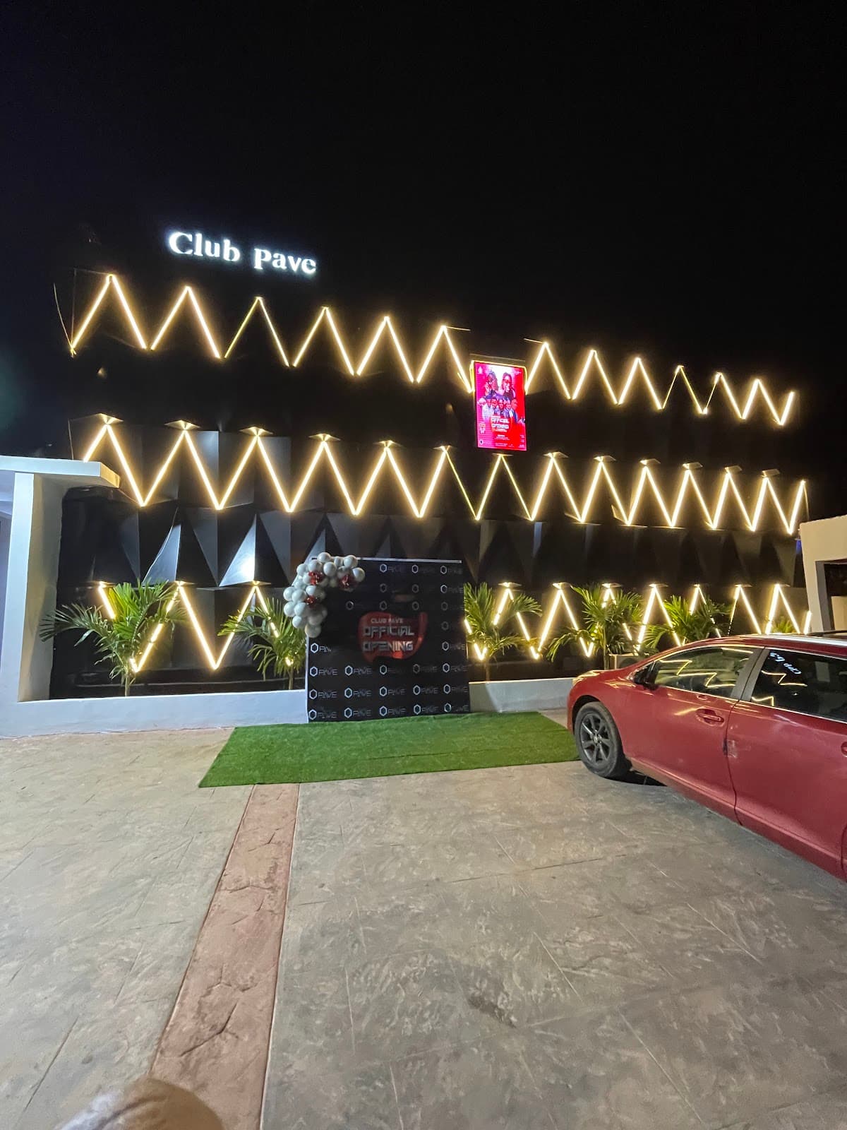Club Pave